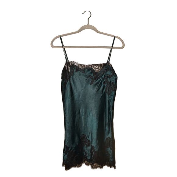 VICTORIA'S SECRET $89 Satin Slip Chemise Green Black‎ Lace Trim Small - Picture 1 of 3